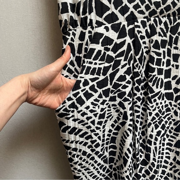 Nueva black white scale print bamboo short sleeve belted dress Sz 16 - Picture 7 of 13